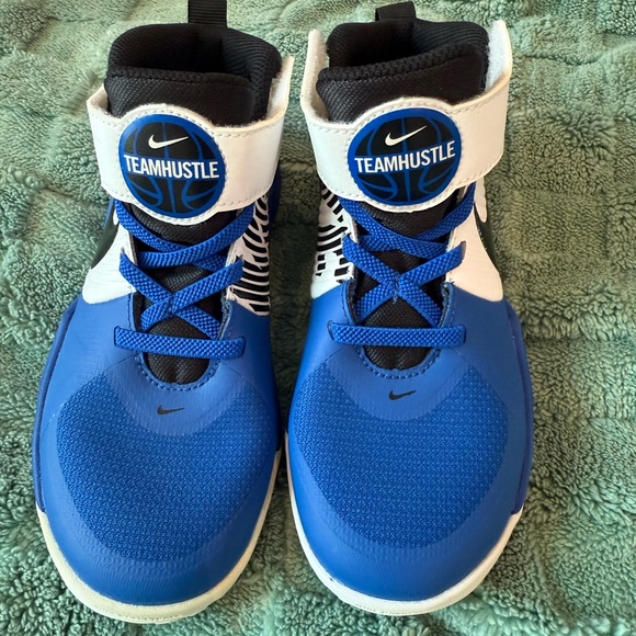 Nike Kids Team Hustle D 10 Blue Sneakers NEW UNWORN - Picture 7 of 10